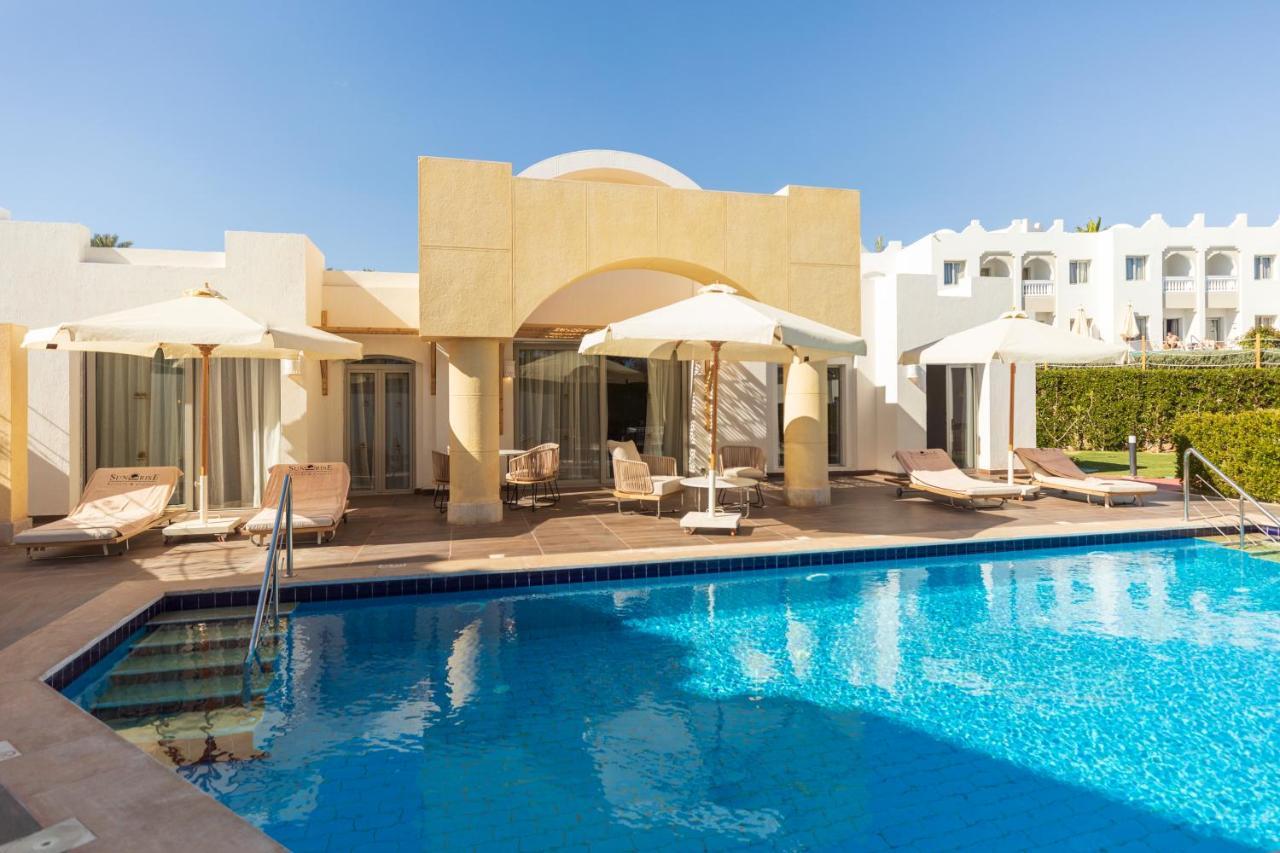 Sunrise Diamond Beach Resort -Grand Select Sharm el-Sheikh Exterior photo The swimming pool at the hotel