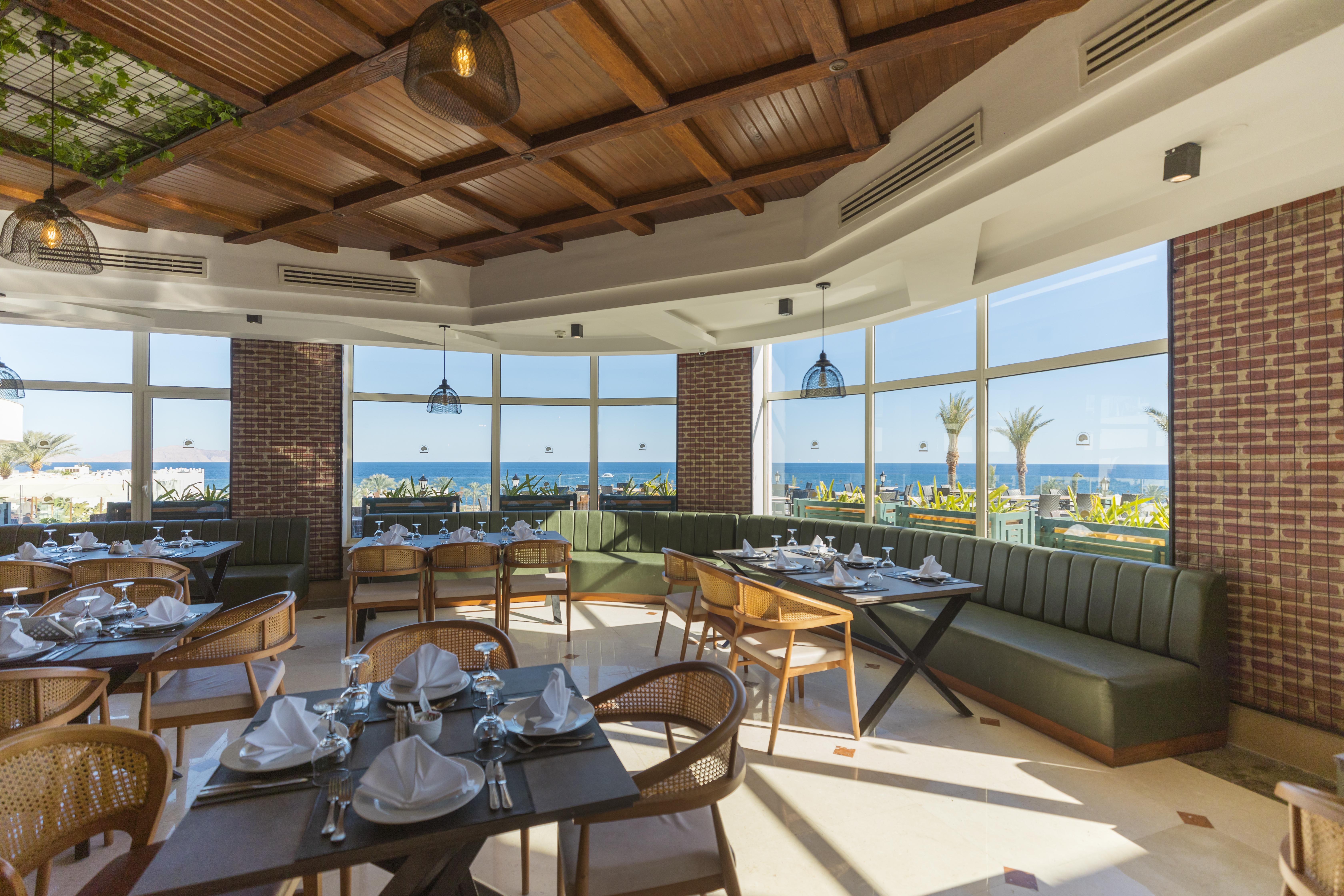 Sunrise Diamond Beach Resort -Grand Select Sharm el-Sheikh Exterior photo The restaurant
