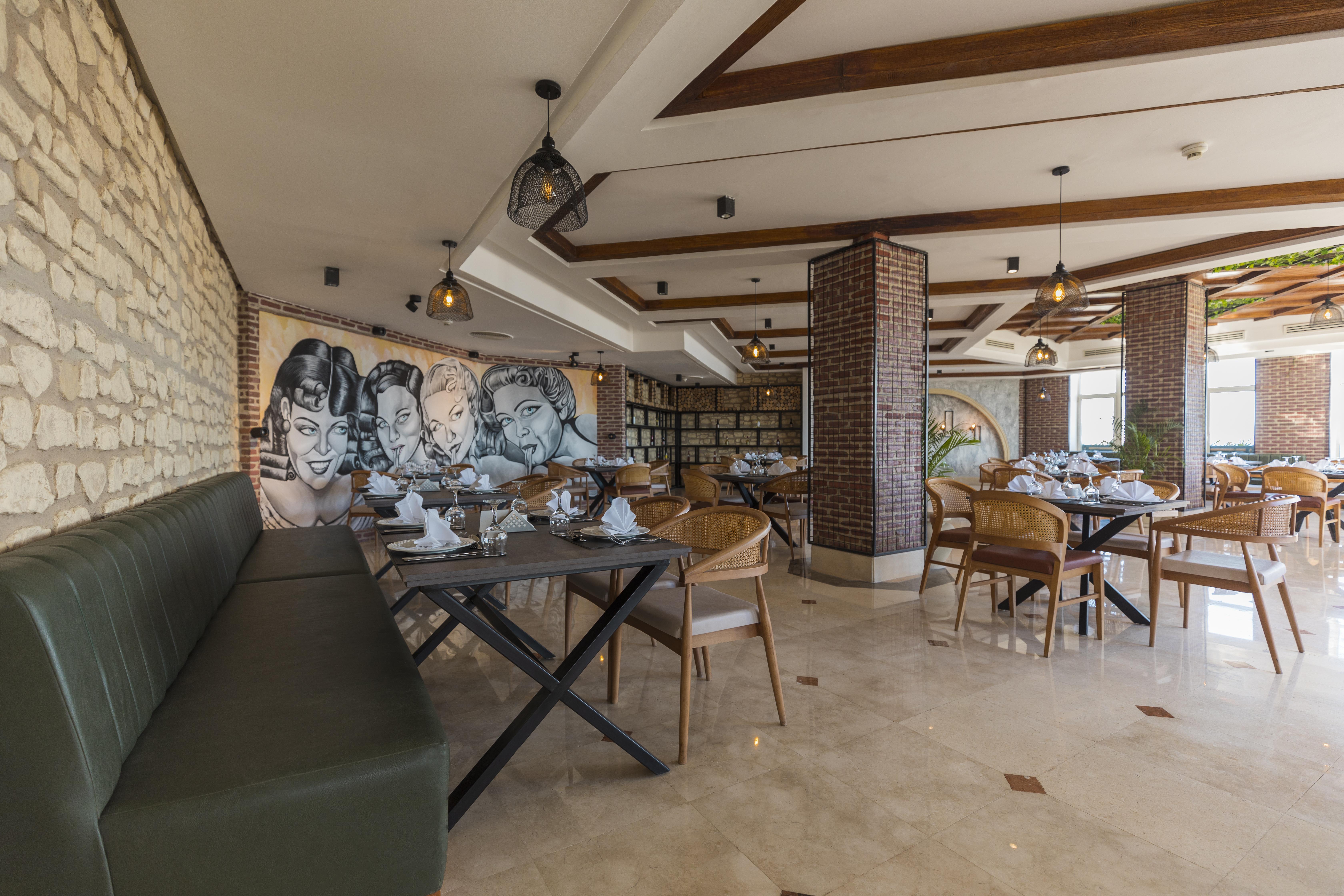 Sunrise Diamond Beach Resort -Grand Select Sharm el-Sheikh Exterior photo Restaurant